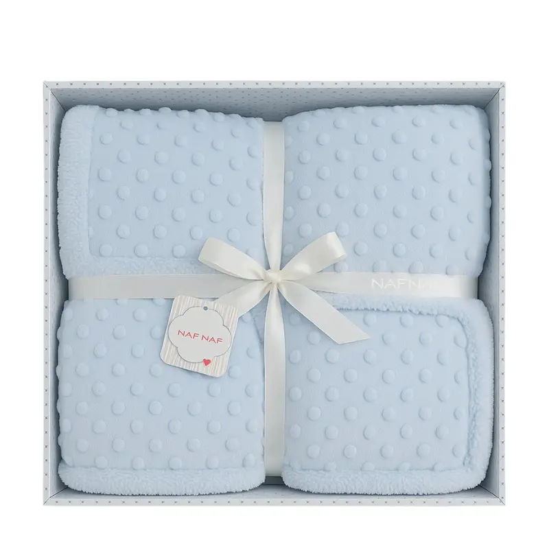 Couverture Bébé Naf Naf Douceur et Confort 110×140 cm – Bleu Ciel
